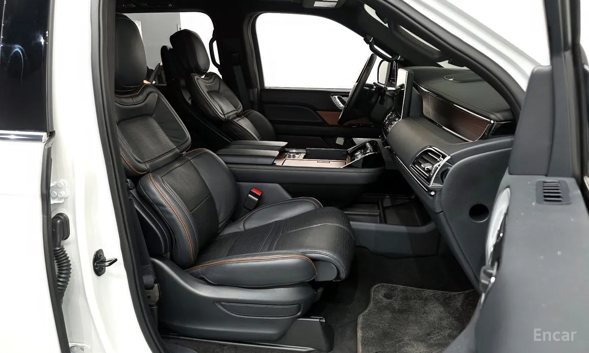 Lincoln Navigator 2018 3.5L Black Label