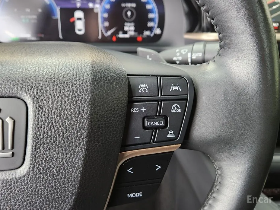 Toyota Crown 2023 2.4 4WD Dual Boost HYbrid