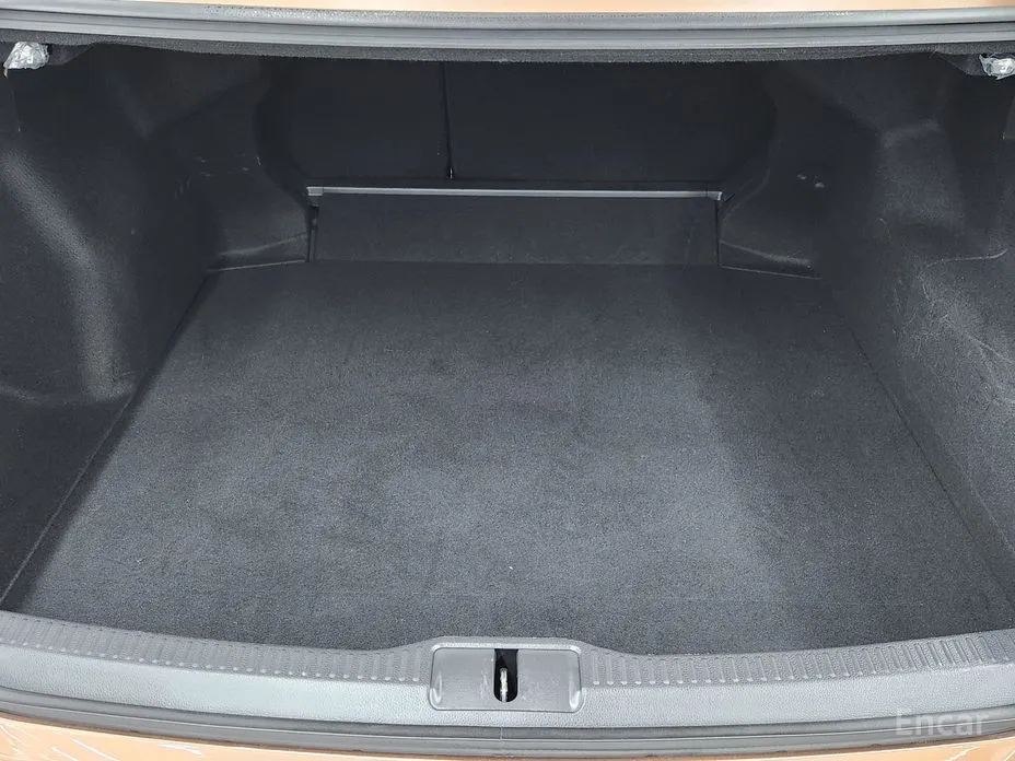 Toyota Crown 2023 2.4 4WD Dual Boost HYbrid