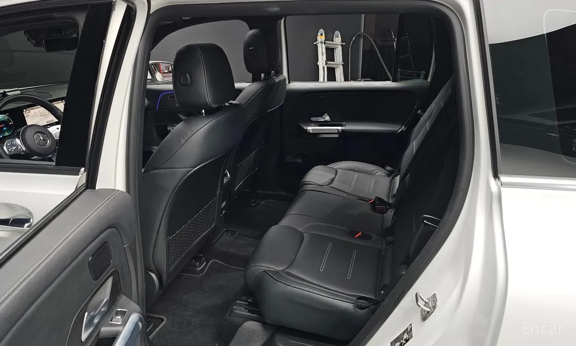 Mercedes-Benz EQB 2022 EQB300 4MATIC AMG Line