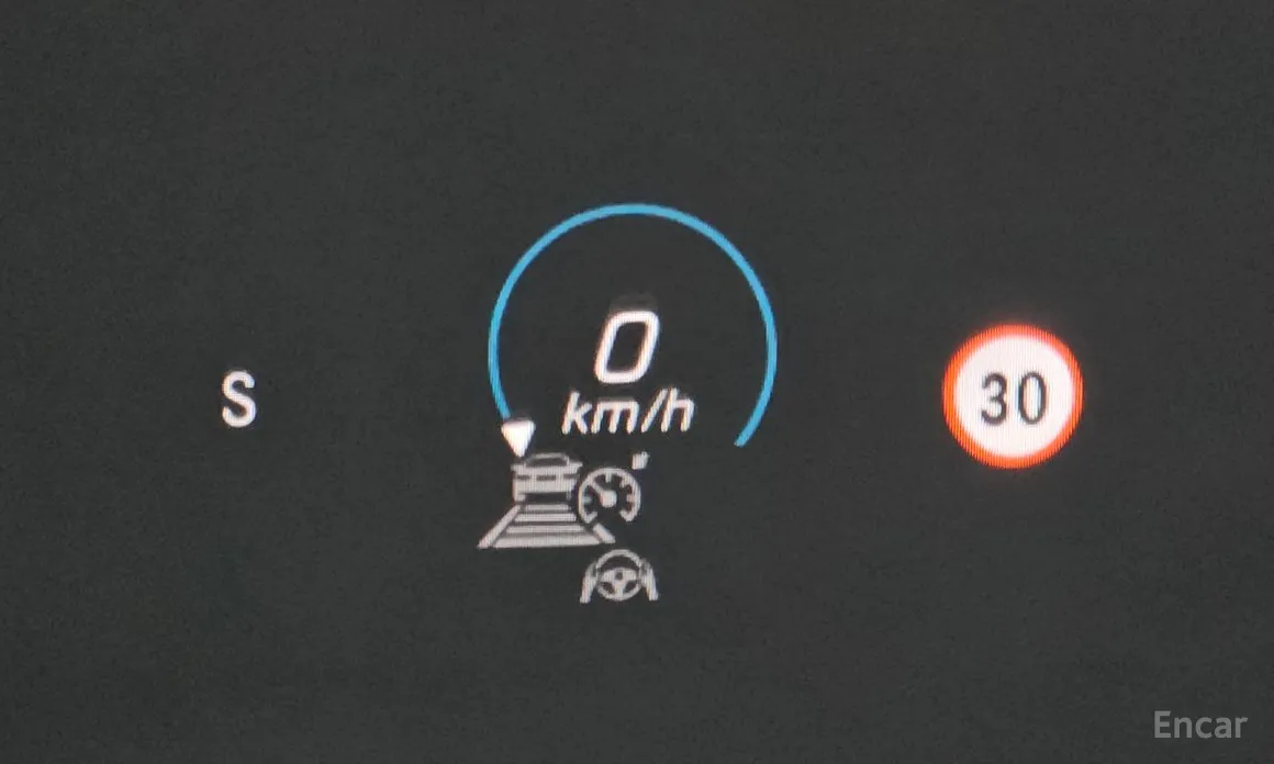 Mercedes-Benz EQB 2022 EQB300 4MATIC AMG Line