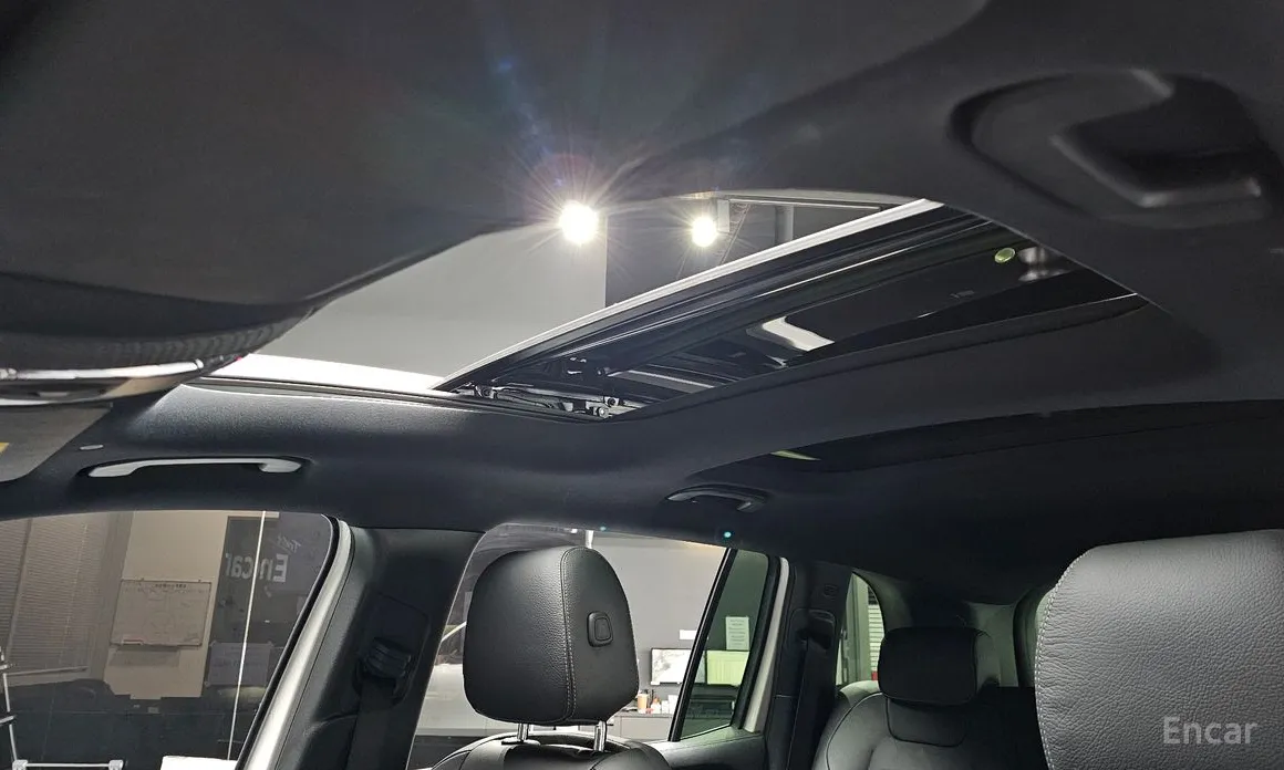 Mercedes-Benz EQB 2022 EQB300 4MATIC AMG Line