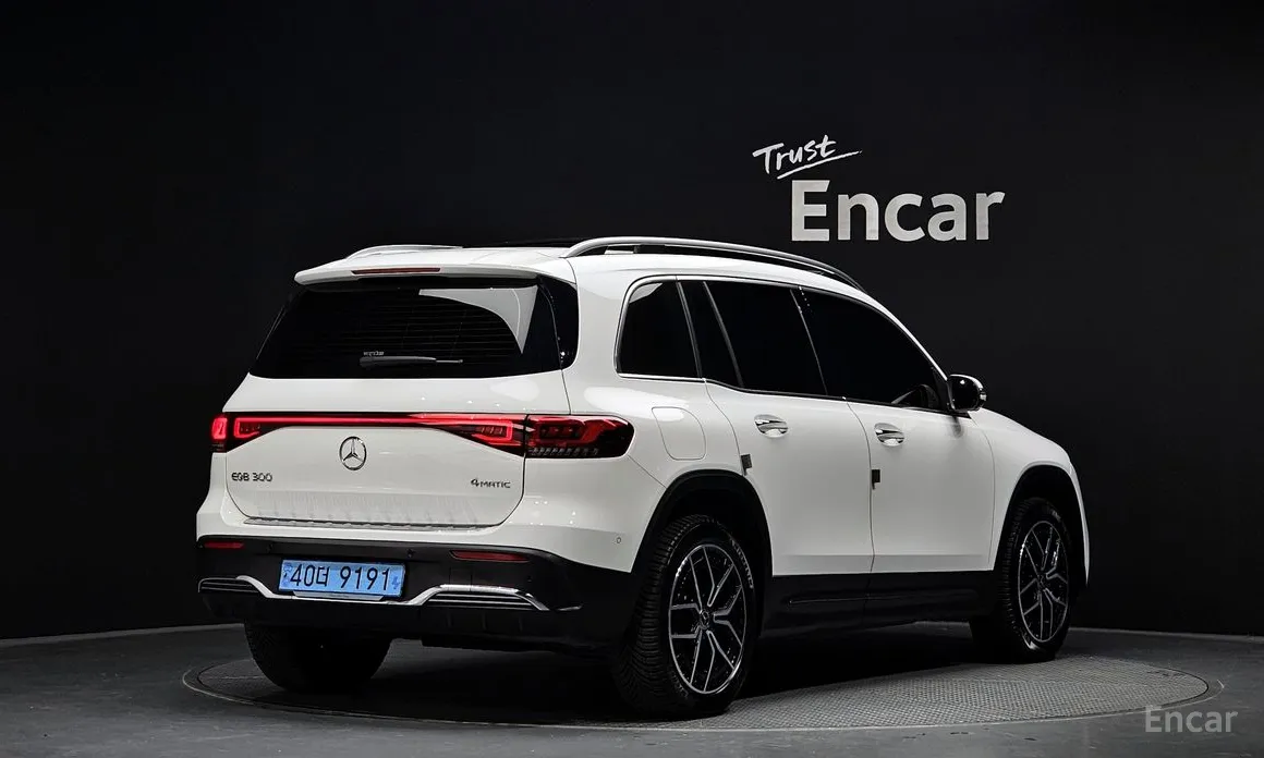 2022 Mercedes-Benz EQB