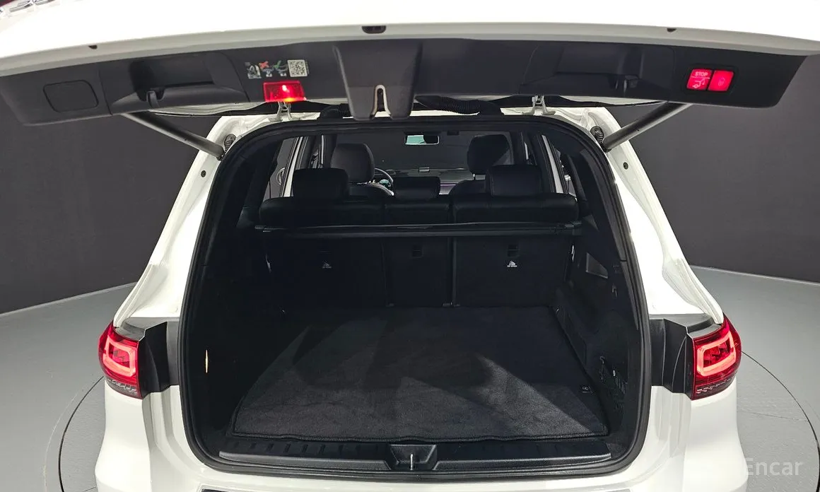 Mercedes-Benz EQB 2022 EQB300 4MATIC AMG Line