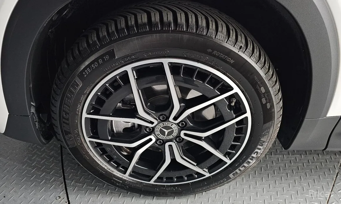 2022 Mercedes-Benz EQB