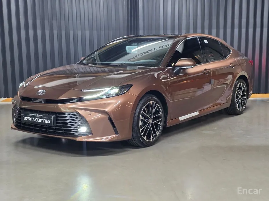 Toyota Camry 2024 2.5 XLE Premium Hybrid