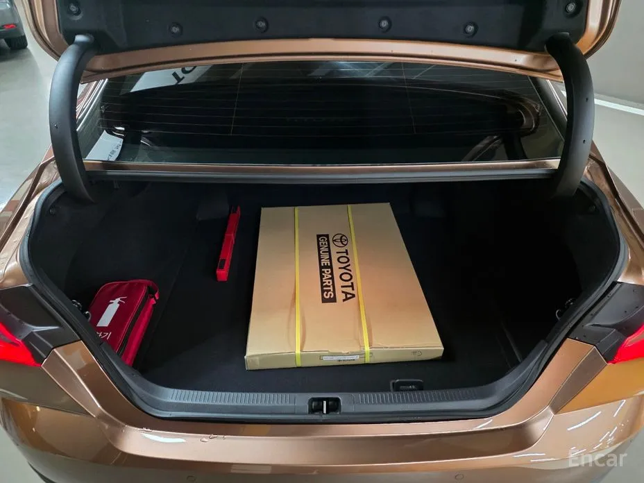 Toyota Camry 2024 2.5 XLE Premium Hybrid