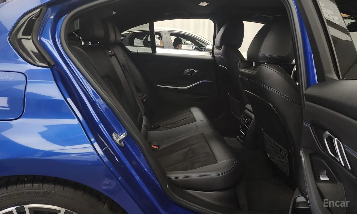 BMW 3 Series 2019 320i M Sport