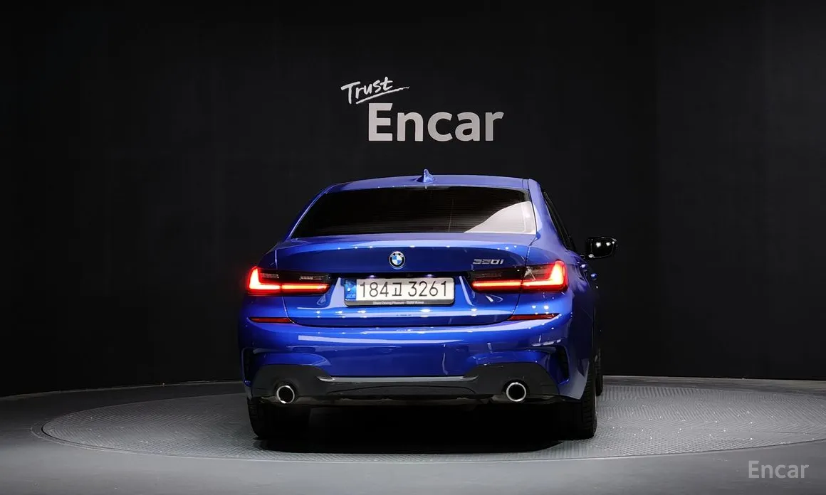 BMW 3 Series 2019 320i M Sport