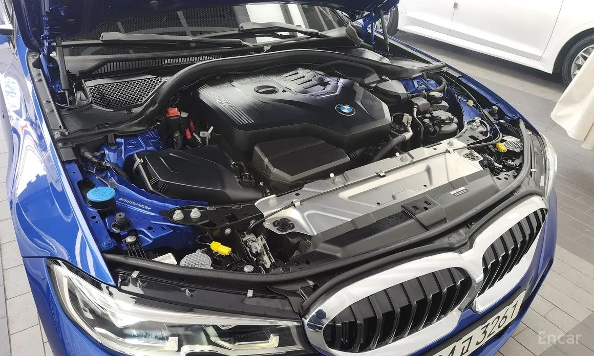 BMW 3 Series 2019 320i M Sport