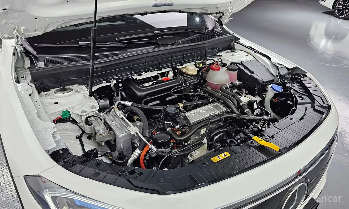 Mercedes-Benz EQB 2022 EQB300 4MATIC Electric Art