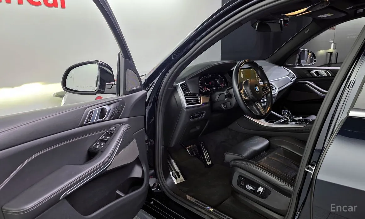 BMW X5 2019 xDrive 40i M Sport