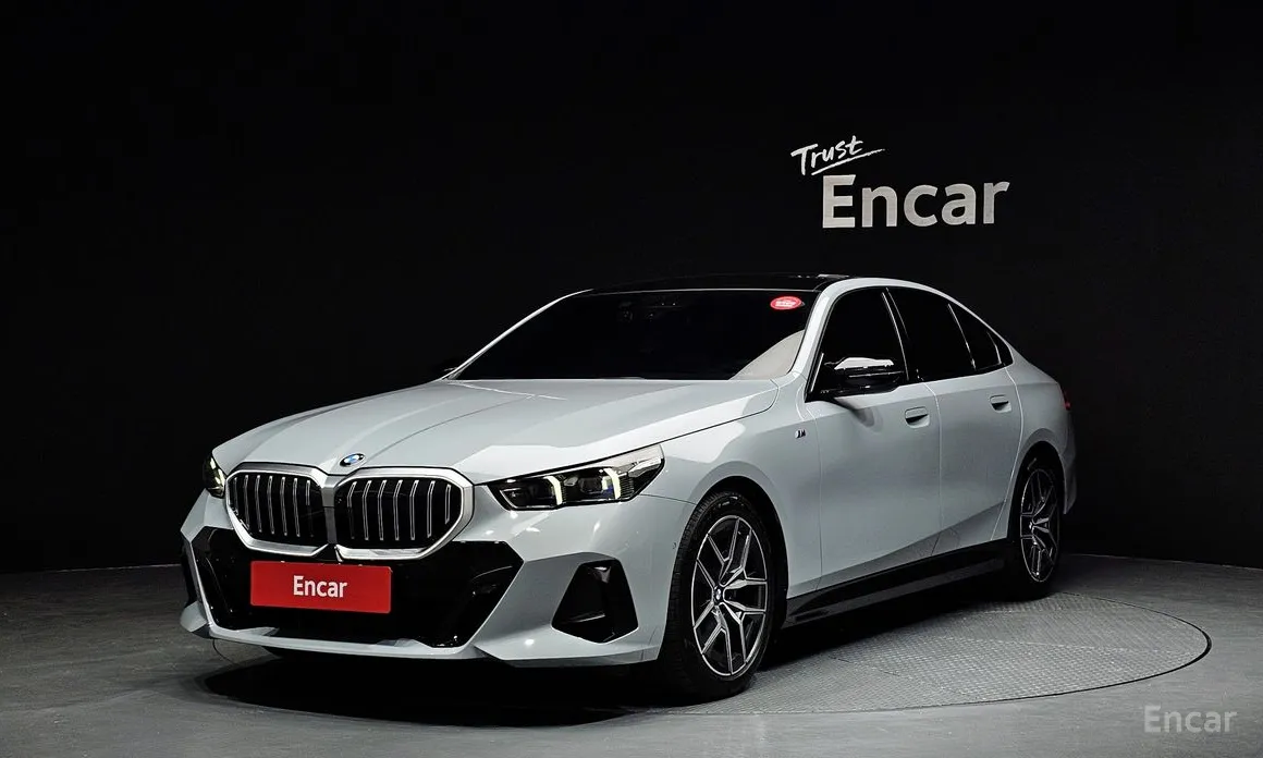 BMW 5 Series 2023 520i M Sport