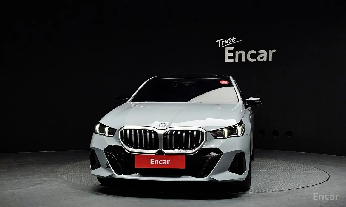 BMW 5 Series 2023 520i M Sport