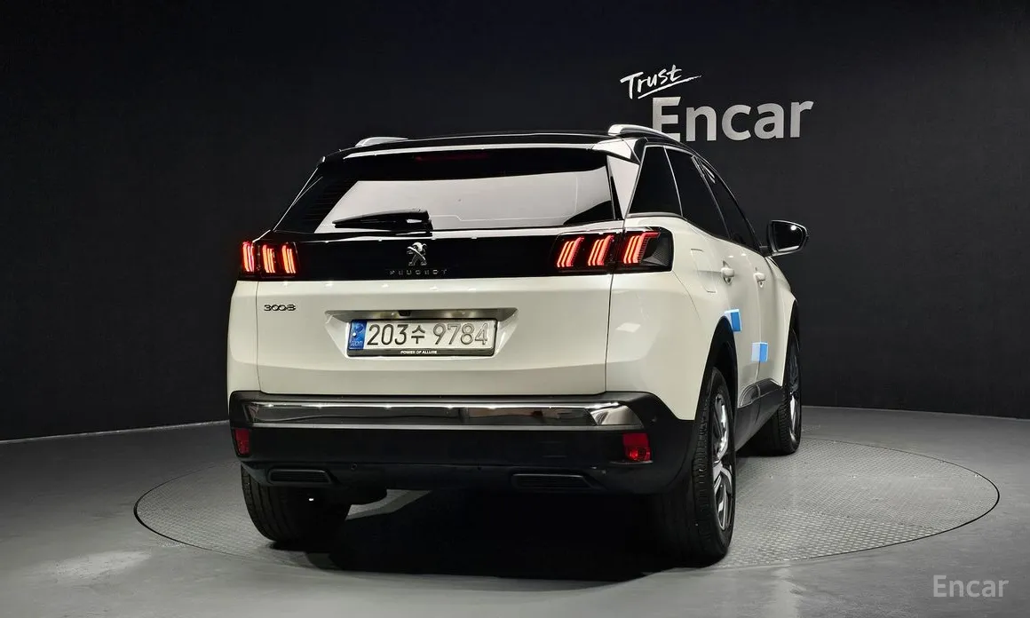 Peugeot 3008 2017 1.2 Pure Tech Allure