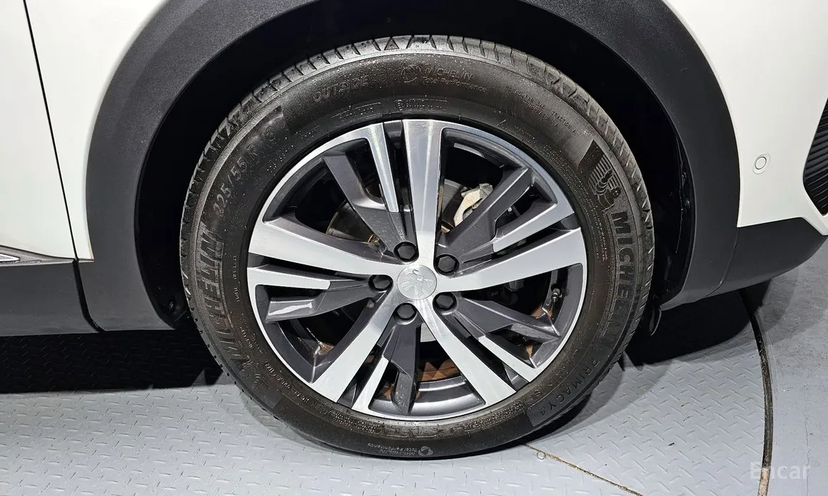 Peugeot 3008 2017 1.2 Pure Tech Allure