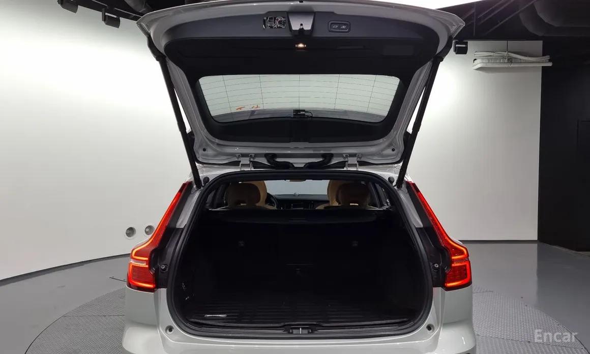 Volvo V60 2019 B5 Pro AWD