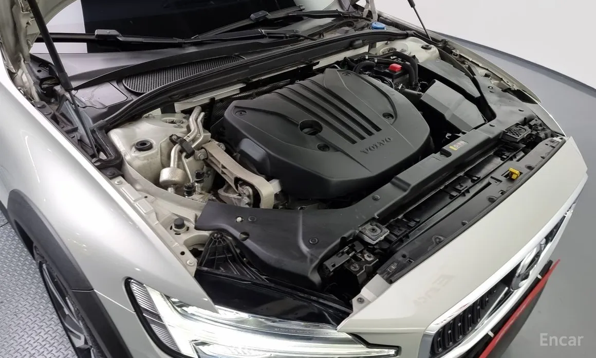 Volvo V60 2019 B5 Pro AWD