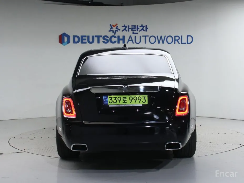 Rolls-Royce Phantom 2003 6.7 EWB V12