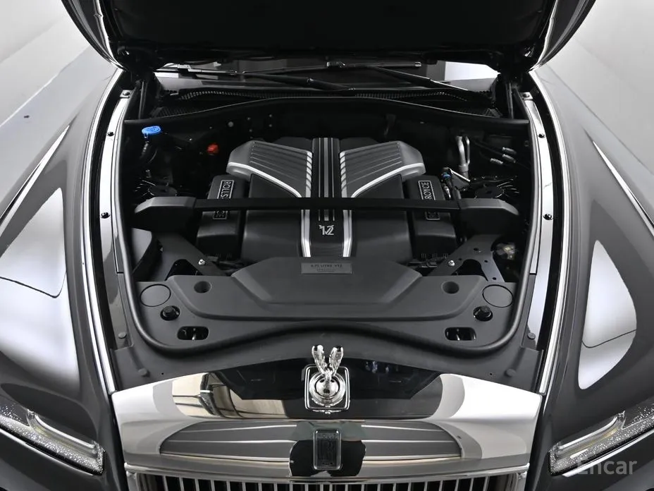 Rolls-Royce Phantom 2003 6.7 EWB V12