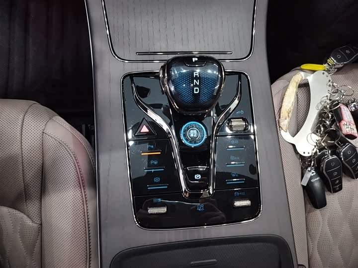 BYD Han 2025 2025款 EV 701KM激光雷达智驾型