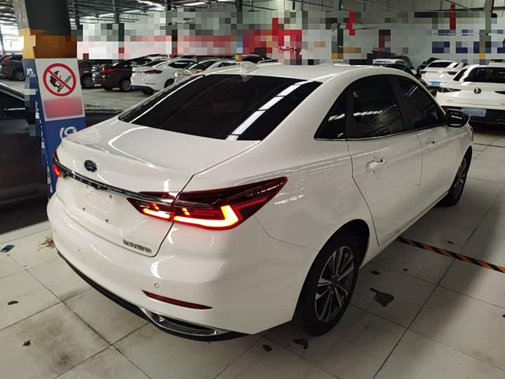 Ford Escort 2021 2021款 1.5L 自动钻石版