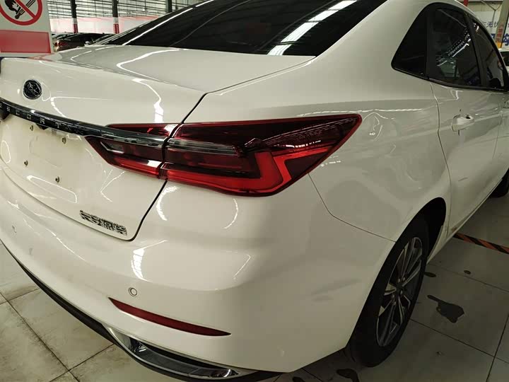 Ford Escort 2021 2021款 1.5L 自动钻石版