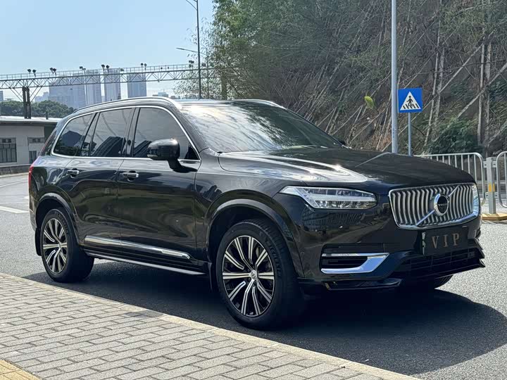 Volvo XC90 Hybrid 2022 2022款 E驱混动 T8 智尊豪华版 7座