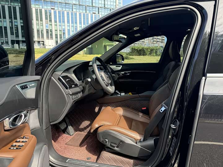 Volvo XC90 Hybrid 2022 2022款 E驱混动 T8 智尊豪华版 7座