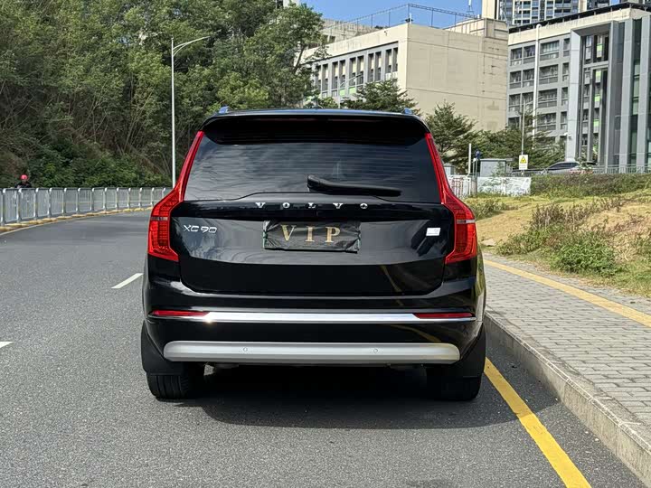 Volvo XC90 Hybrid 2022 2022款 E驱混动 T8 智尊豪华版 7座