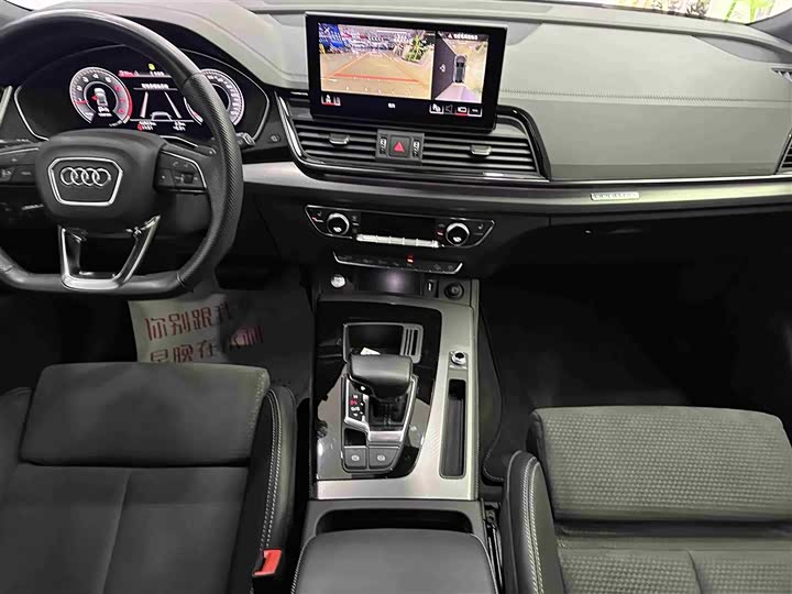 Audi Q5L Sportback 2022 2022款 改款 40 TFSI RS套件燃速型
