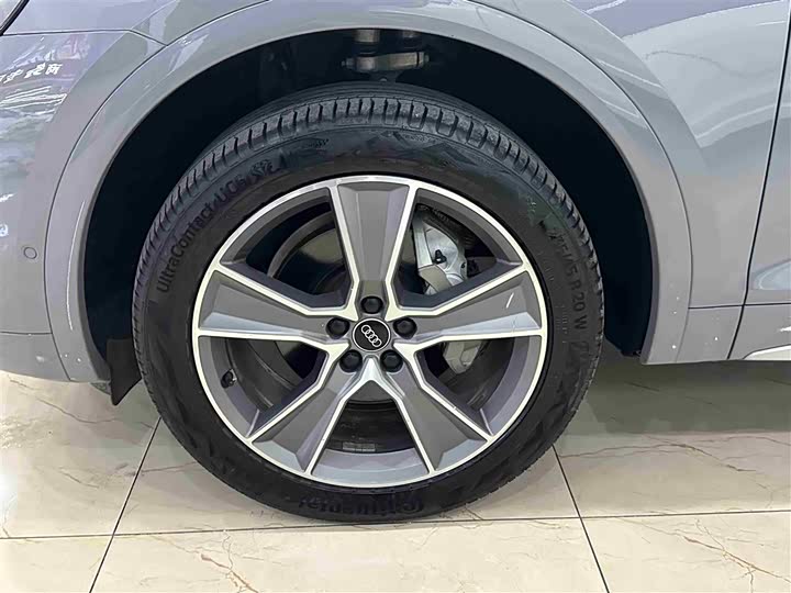 Audi Q5L Sportback 2022 2022款 改款 40 TFSI RS套件燃速型