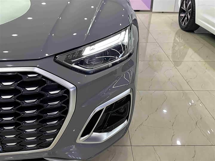 Audi Q5L Sportback 2022 2022款 改款 40 TFSI RS套件燃速型