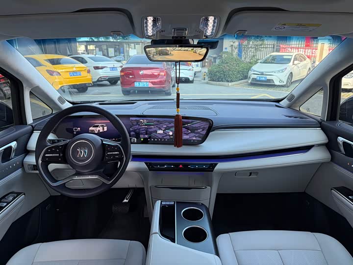 Buick GL8 Hybrid 2026 2026款 陆尊 奢享版