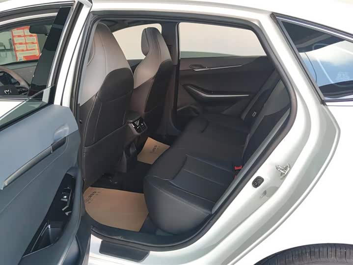 Changan Raeton Plus 2023 2023款 1.5T DCT尊贵型