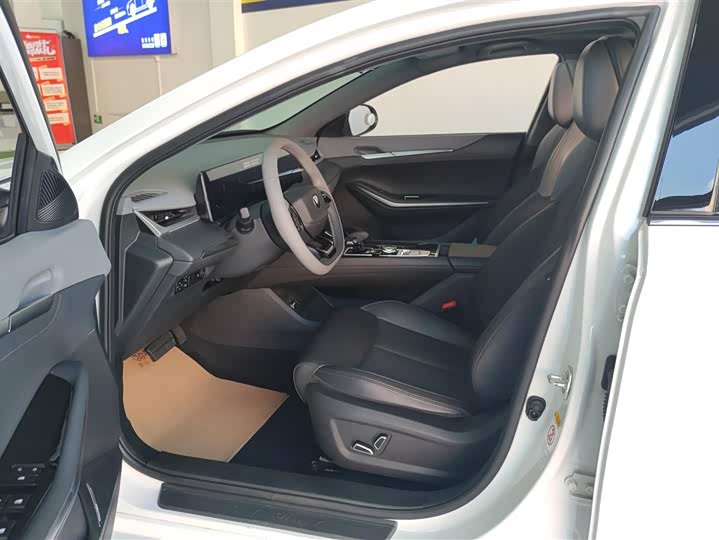 Changan Raeton Plus 2023 2023款 1.5T DCT尊贵型