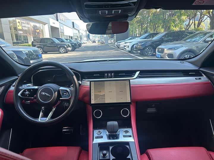 Jaguar F-Pace 2024 2024款 P250 R-Dynamic SE