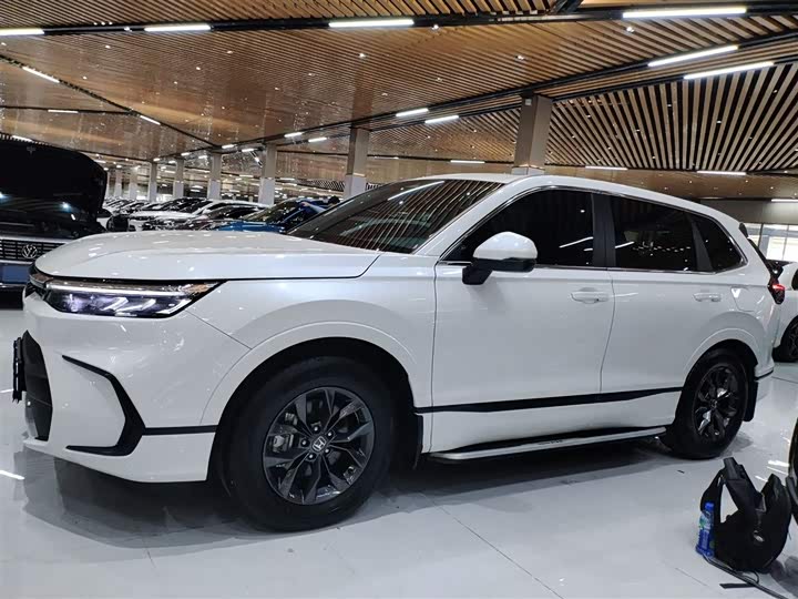 Honda Breeze 2023 2023款 240TURBO 两驱豪华版 5座