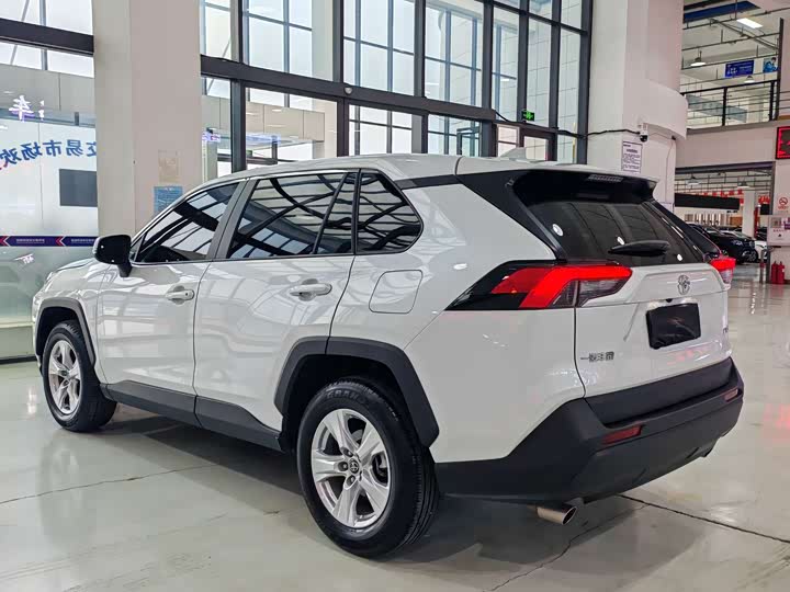 Toyota RAV4 2024 2024款 2.0L CVT两驱都市版