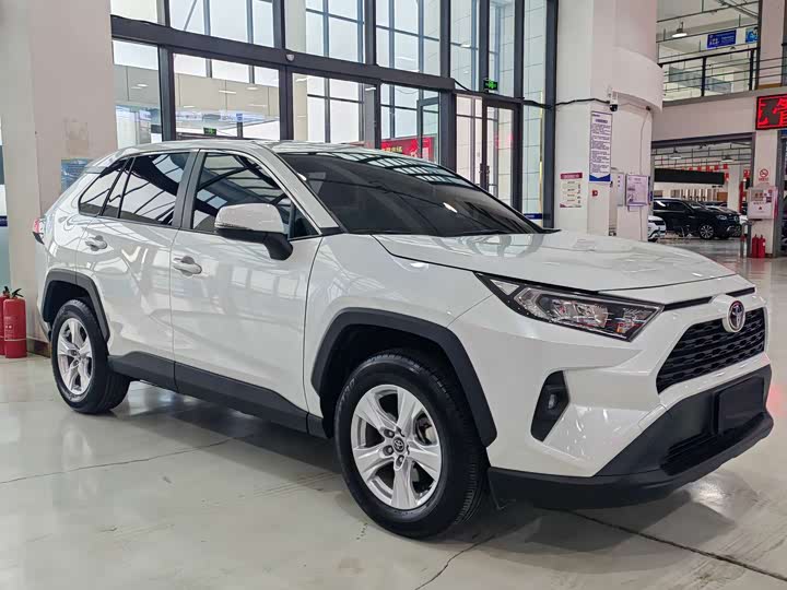 Toyota RAV4 2024 2024款 2.0L CVT两驱都市版