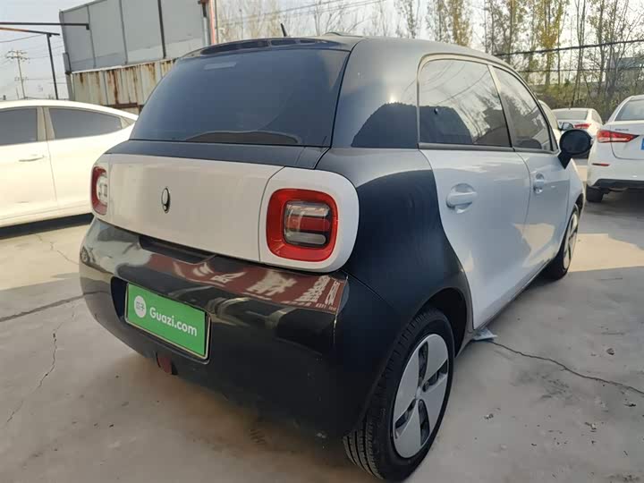 Ora Black Cat 2022 2022款 351km 标准型 三元锂