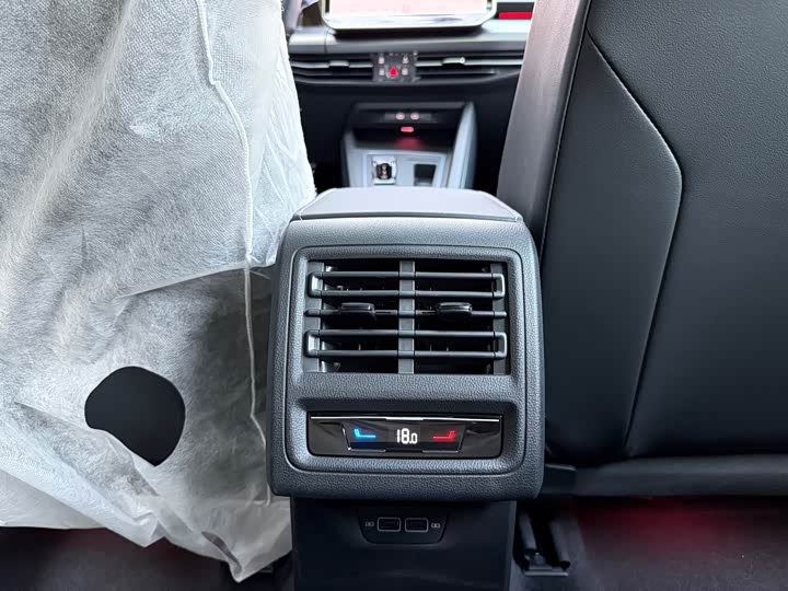 Volkswagen Golf 2025 2025款 改款二 300TSI R-Line