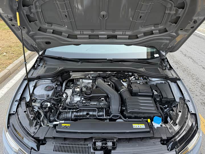 Volkswagen Golf 2025 2025款 改款二 300TSI R-Line