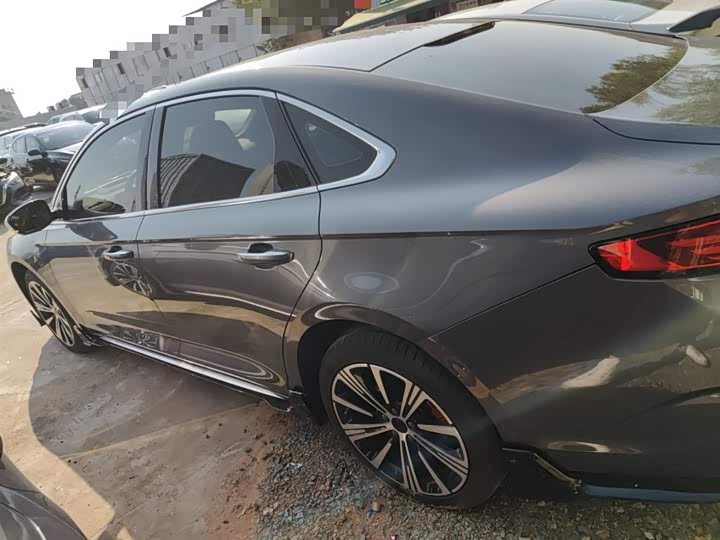 Geely Preface 2025 2025款 东方曜 2.0TD 望月版