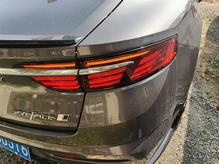 Geely Preface 2025 2025款 东方曜 2.0TD 望月版