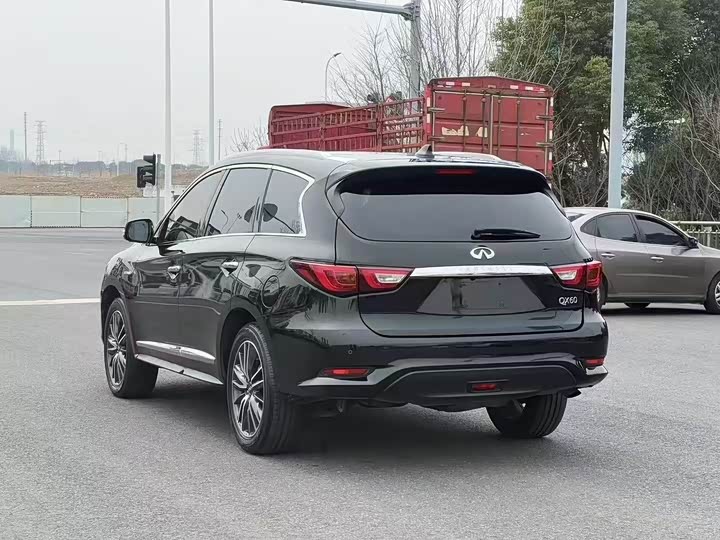 Infiniti QX60 2020 2020款 2.5 S/C Hybrid 两驱卓越版