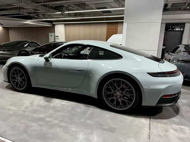 Porsche 911 2025 2025款 Carrera 3.0T