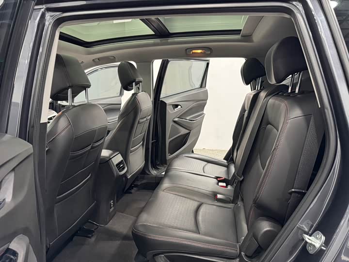 Chevrolet Orlando 2020 2020款 轻混 Redline 530T 自动纵享版（5+2款）