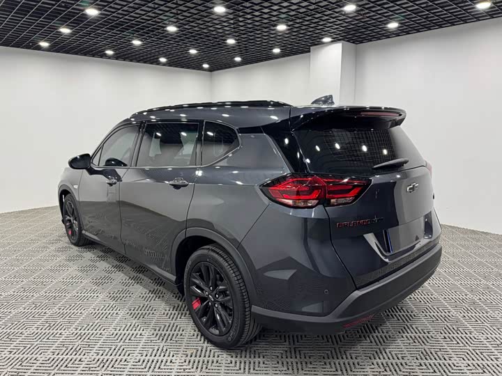 Chevrolet Orlando 2020 2020款 轻混 Redline 530T 自动纵享版（5+2款）