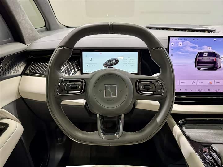 Zeekr 009 2024 2024款 七座过道版四驱 108kWh